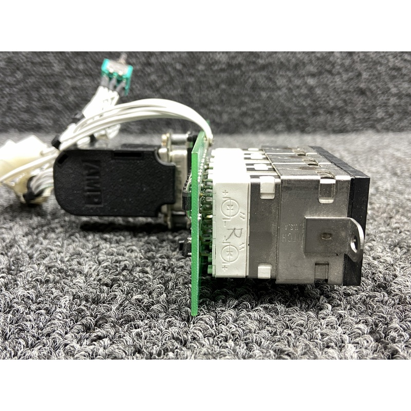 15260-015 Cirrus SR22 Annunciator Panel with PFD and Taws