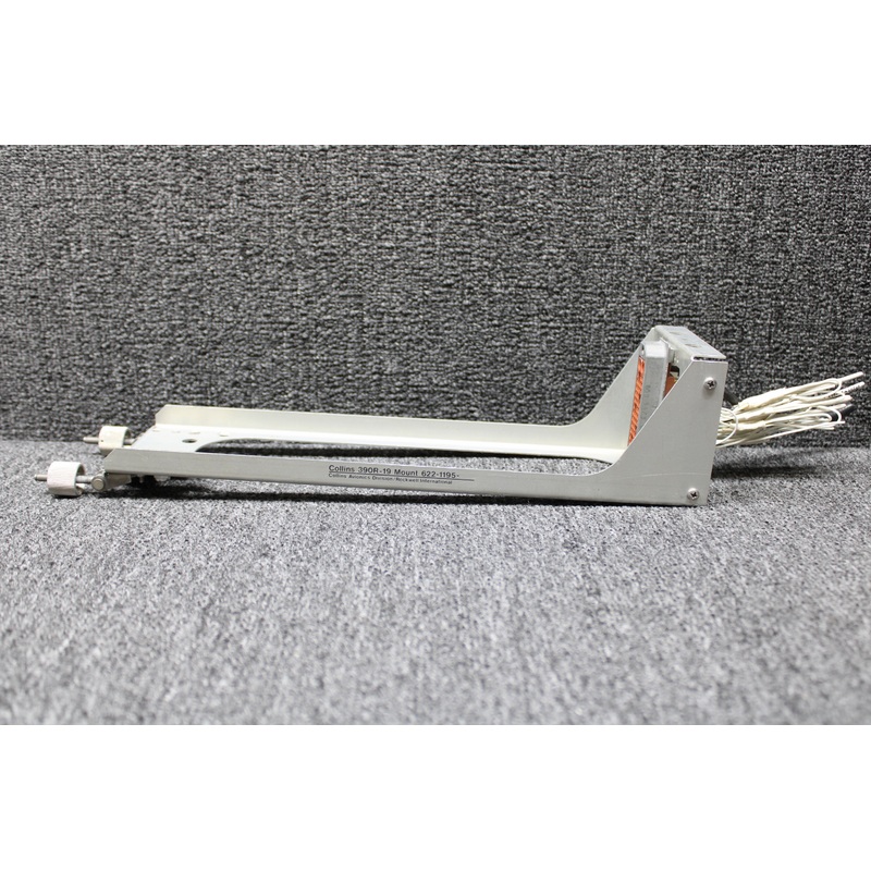 622-1195 Collins 390R-19 Mounting Tray