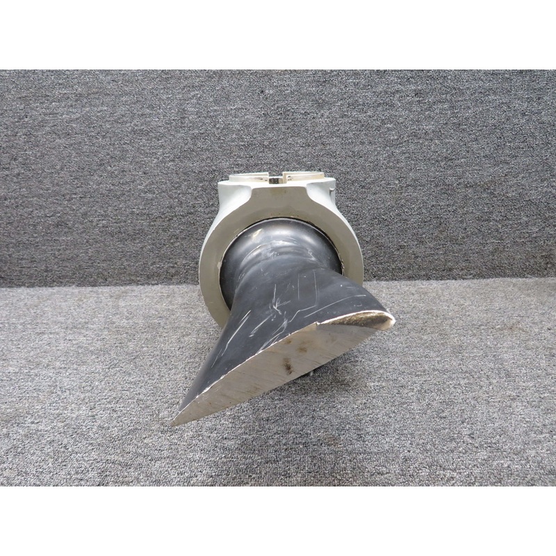 B2D34C214-B McCauley 2-Blade Propeller Hub (Without Cap) (No Logs) (Core)