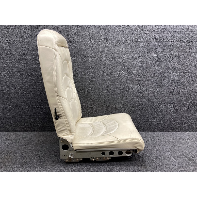 19020-002, 12966-001 Cirrus SR22 Co-Pilot Seat w Frame, Back and Cushion (Worn)