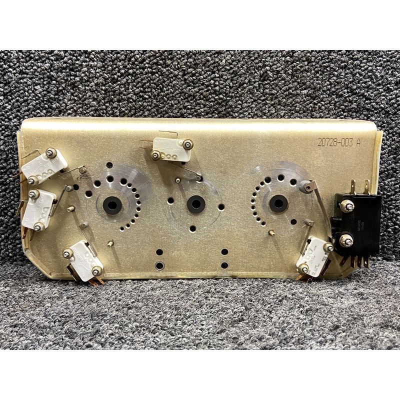 20727-003, 20732-004 Cirrus SR22 Air Conditioning Switch Panel with Switches