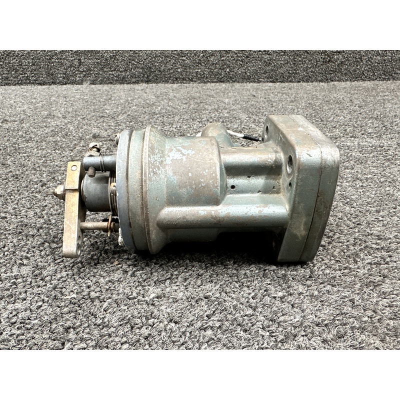 DCFS290D2-T3 Continental TSIO-520-NB1B McCauley Propeller Governor (Core)