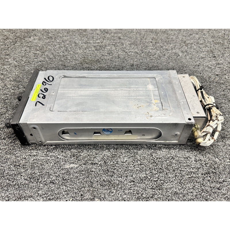 069-1019-00 King Radio KX-175B Nav-Com Radio with Tray & Mods (14V)