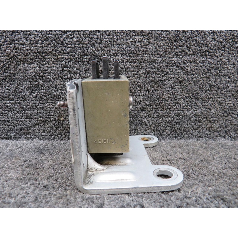 4E1311-2 BF Goodrich Propeller De-Ice Brush Block Assembly LH (Chipped)