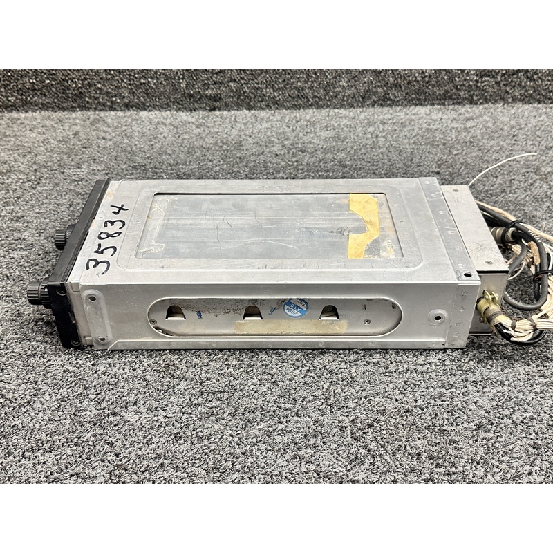069-1019-00 King Radio KX-175B Nav-Com Radio with Tray (14V, Broken Knob)