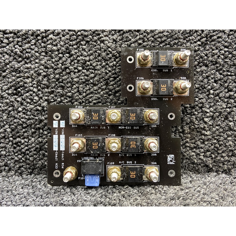 17992-001 Cirrus SR22 MCU-130 Master Control Fuse Board