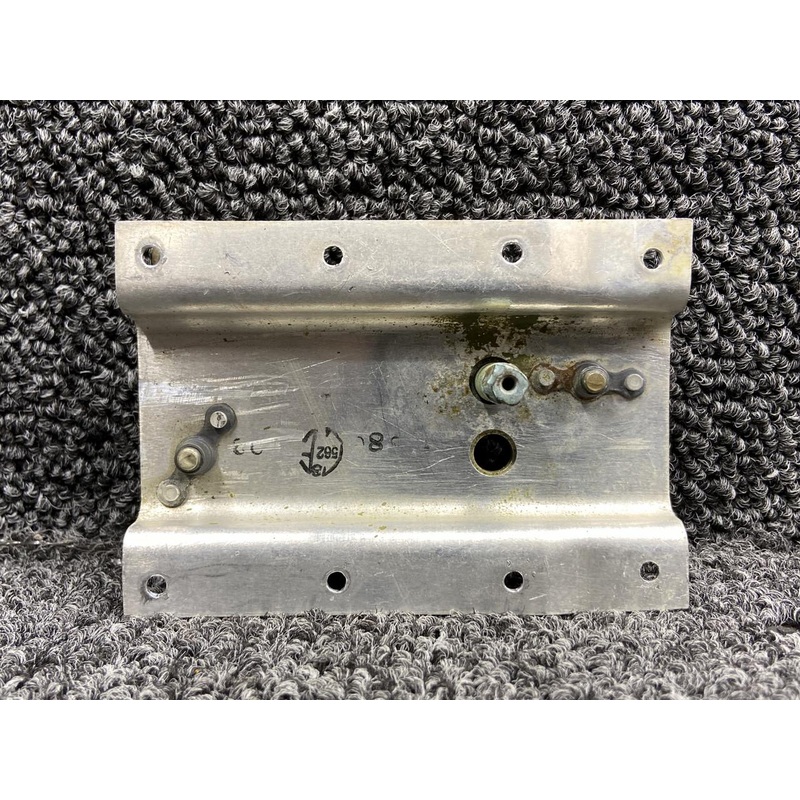 1M2-4 (Alt: 5015104-4) Airborne Fuel Selector Assembly RH (Minus Knob)