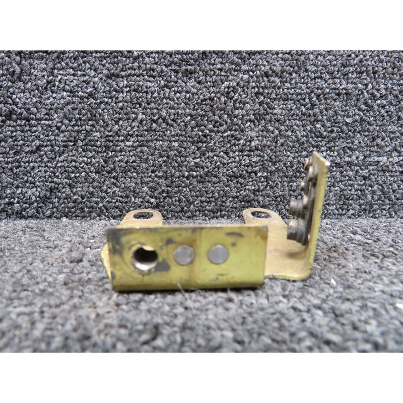 96-910020-77 (Use: 96-910020-255) Beechcraft E-55 Engine Baffle Bracket