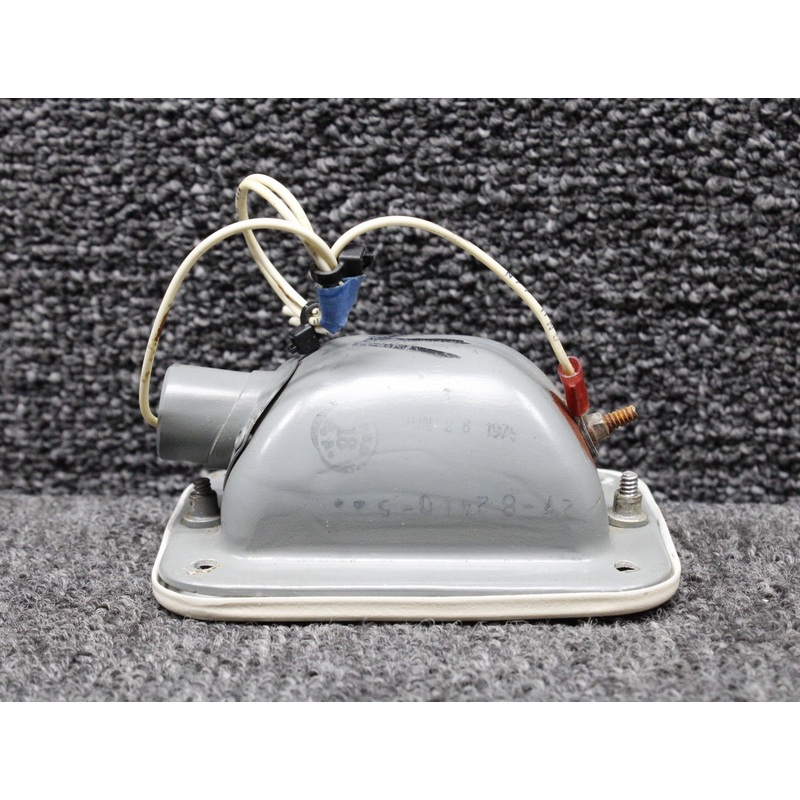 B-3550-307 Grimes Dome Light Assembly (Volts: 28)