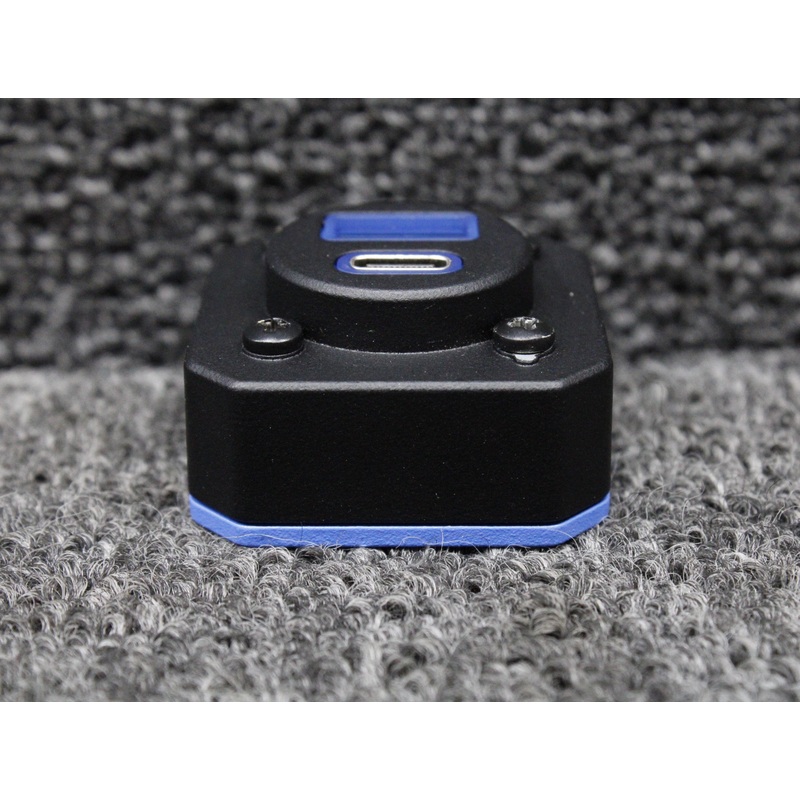 011-04937-20 Garmin GSB-15 Dual USB Charger (Volts: 14, 28)