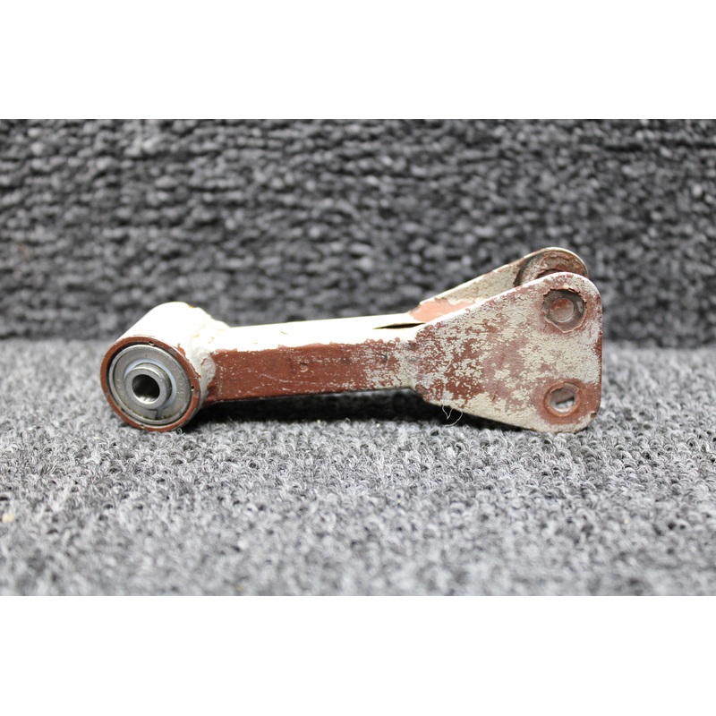 27-71004-007 Swearingen SA226-T(B) Aileron Link Middle Outboard LH or RH