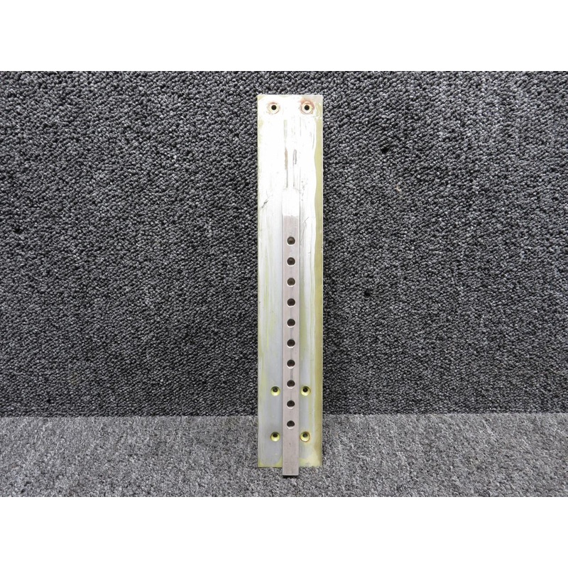002-430021-61 Beech 36A Cabin Center Seat Track