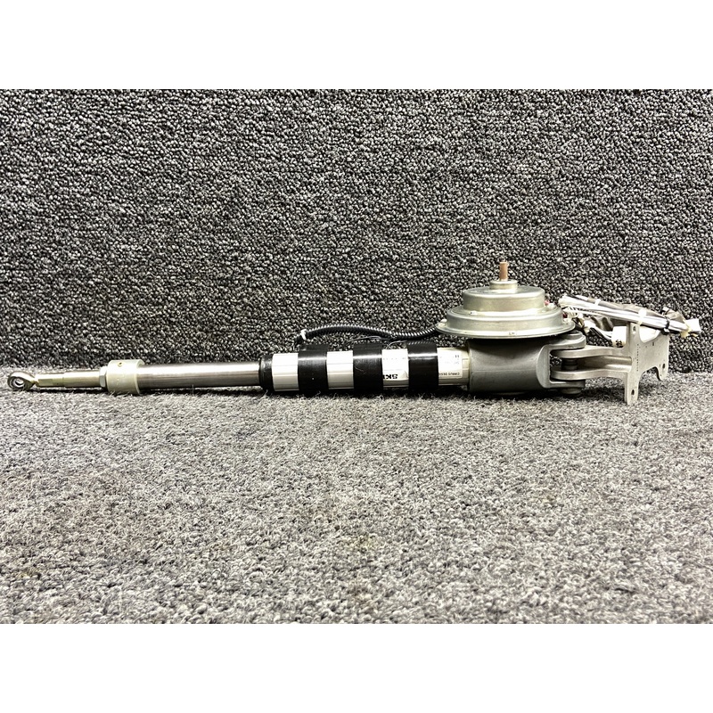 11787-003, 20146-001 Cirrus SR22 Flap Actuator Assembly with Bracket