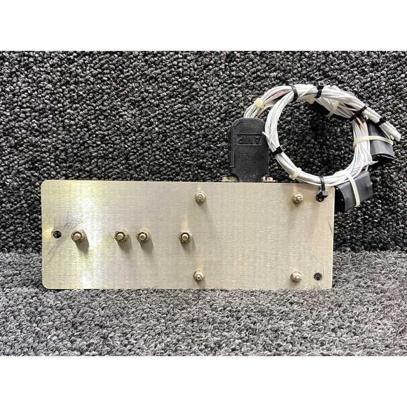 12017-002, 20234-001 Cirrus SR22 Flap Control Circuit Board w Mount and Relays