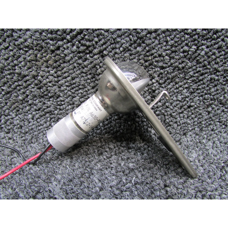 A650-PG (Alt: 35-364084-2) Whelen Flap Position Landing Light (14V)