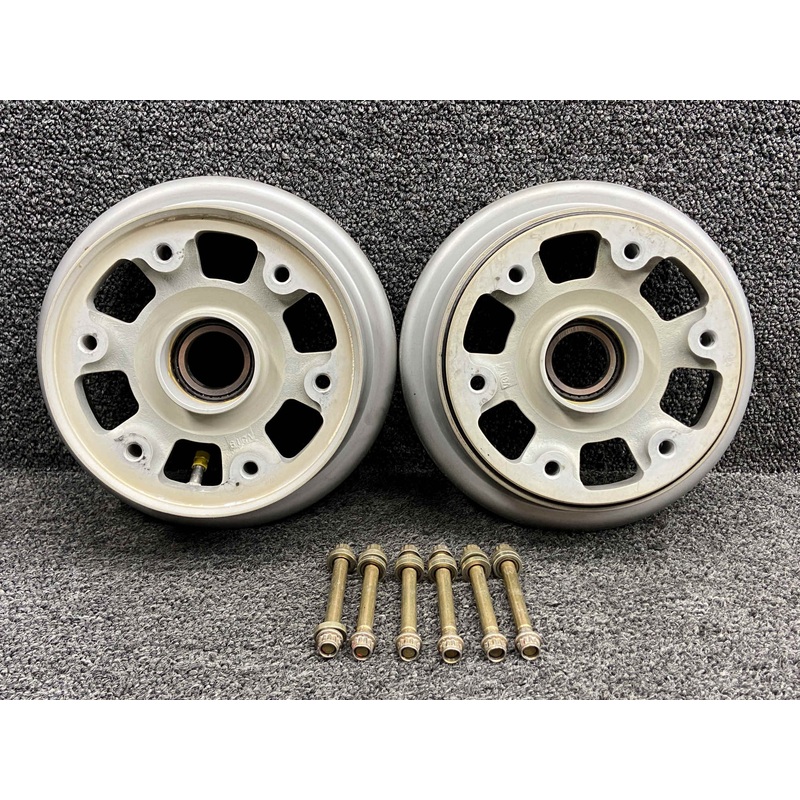 40-483 Cleveland 18×5.5 Main Wheel Assembly LH or RH