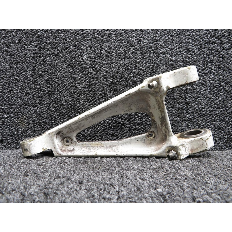 101-810023-3 Beech KA-200 Nose Landing Gear Dual Wheel Knee