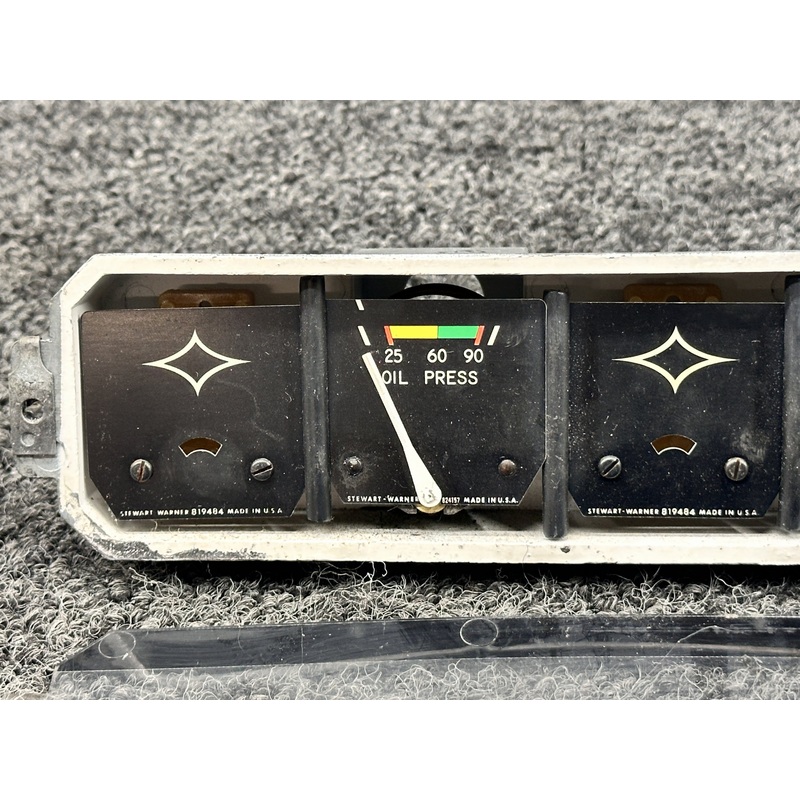 824157, 819481, 834095 Stewart Warner Engine Cluster Indicator (12V)