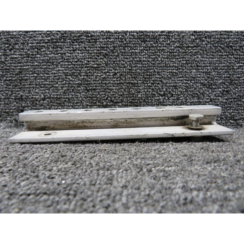 002-430021-61 Beechcraft Cabin Seat Track Front Center