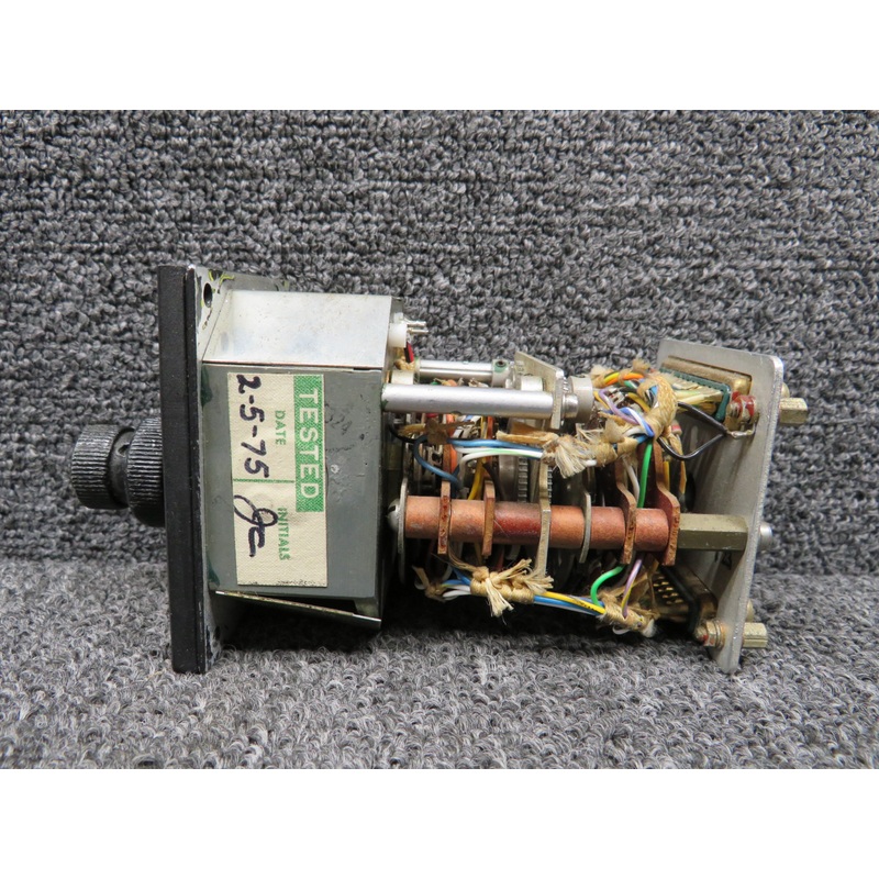 071-1013-00 King Radio KFS-560 VHF Navigation Control