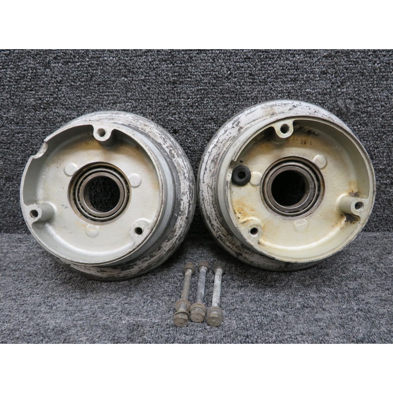 40-77C Cleveland 5.00-5 Wheel Assembly (Worn)