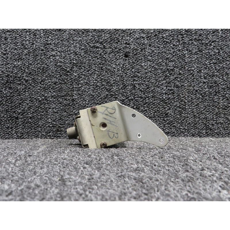 30-0467-5 Grimes Navigational Strobe Light (Yellowed-Needs Bulb)