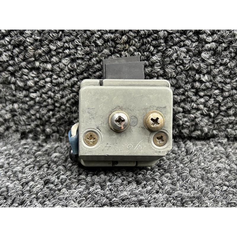 3E2071 (Alt: 758-598) BF Goodrich Propeller De-Ice Brush Block Assembly
