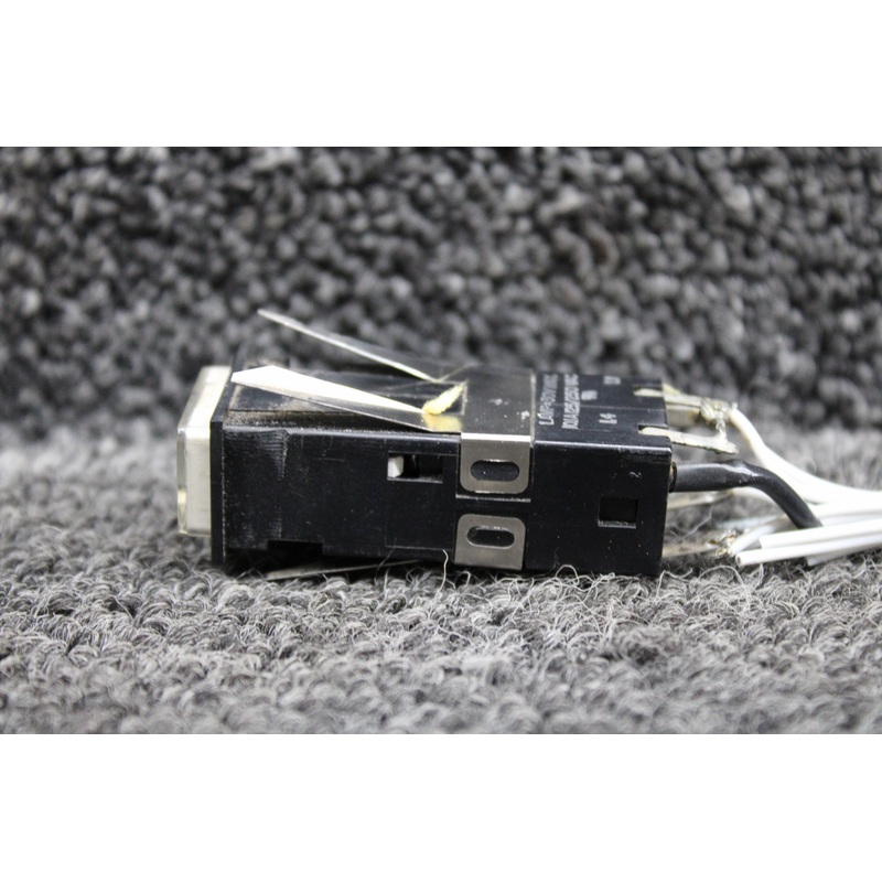 06-710011 Beech 35-B33 Auxiliary Gyro Vacuum Annunciator Switch (125, 250V)