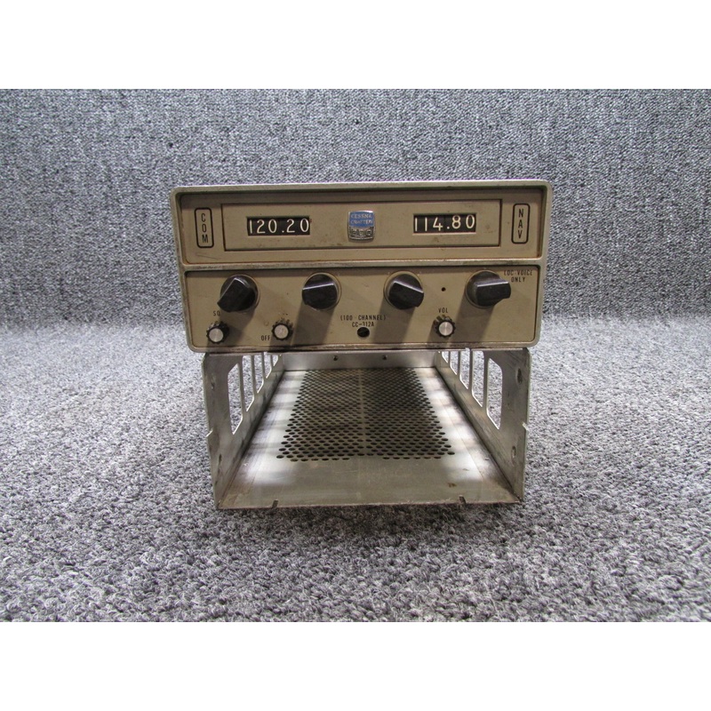 39360-1114 Aircraft Radio Corp RT-508A Nav-Com Unit with Tray (Volts: 14)