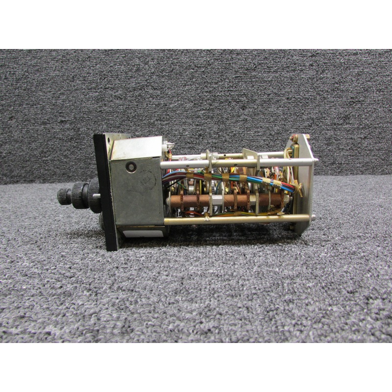 071-1033-00 King Radio KFS-580 Control ADF (Faded Orange Screen)
