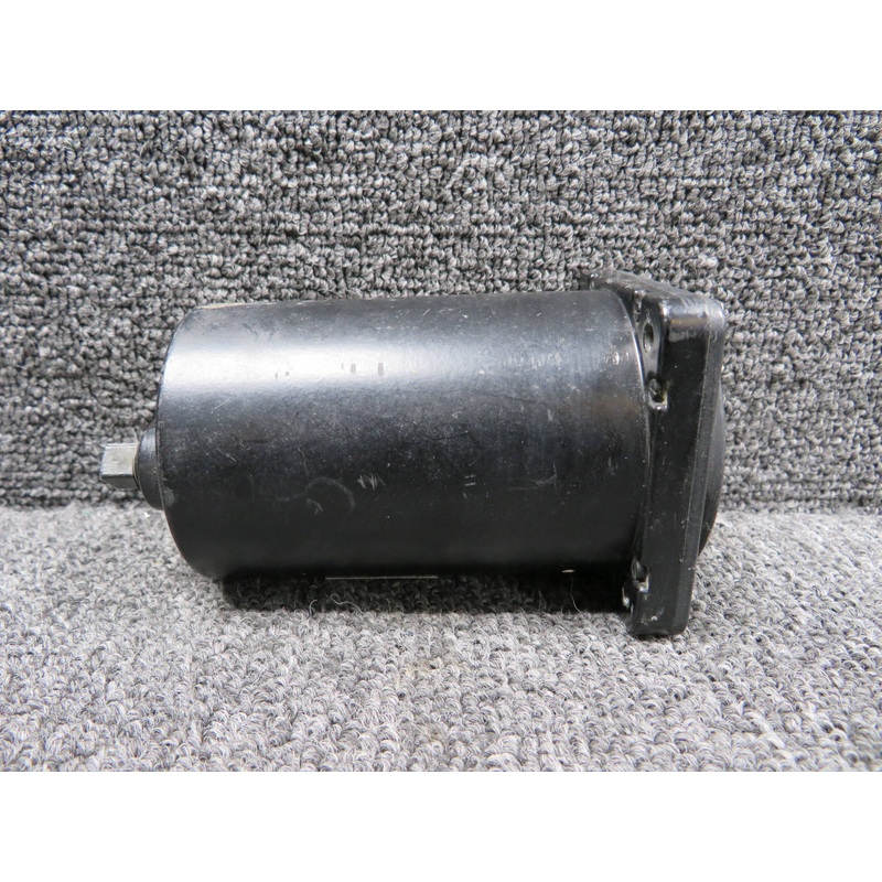 3000-0101 (Alt: C668516-0101) United Instruments Cabin Altitude Diff Indicator