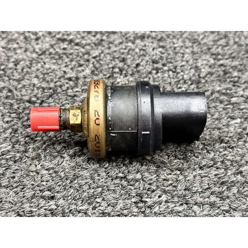 83278 Cessna 172S Honeywell Oil Pressure Sensor Switch