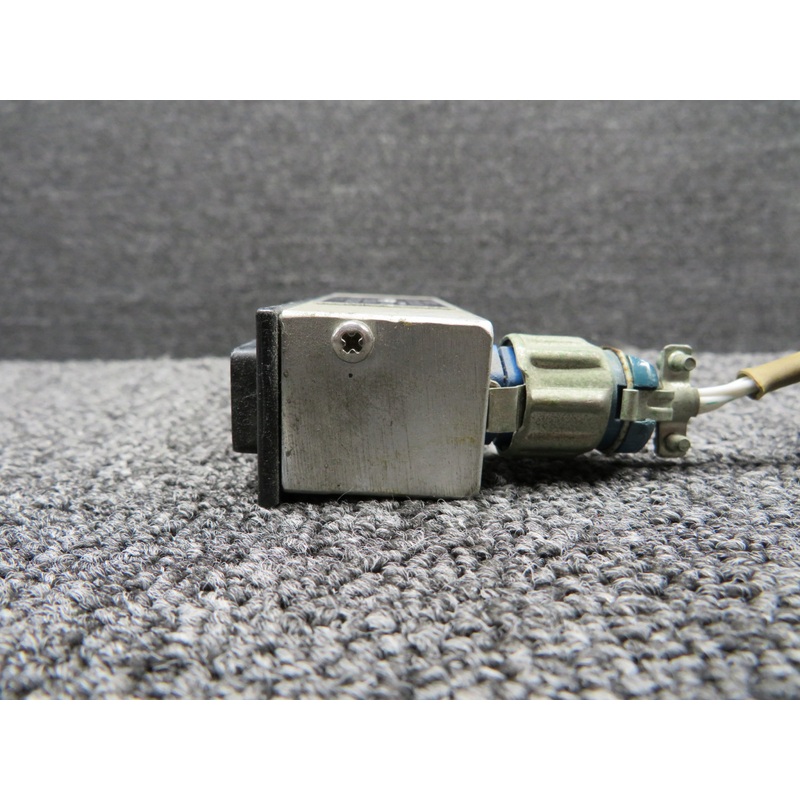 071-0003-00 King Radio KA-40  Remote Light Adapter