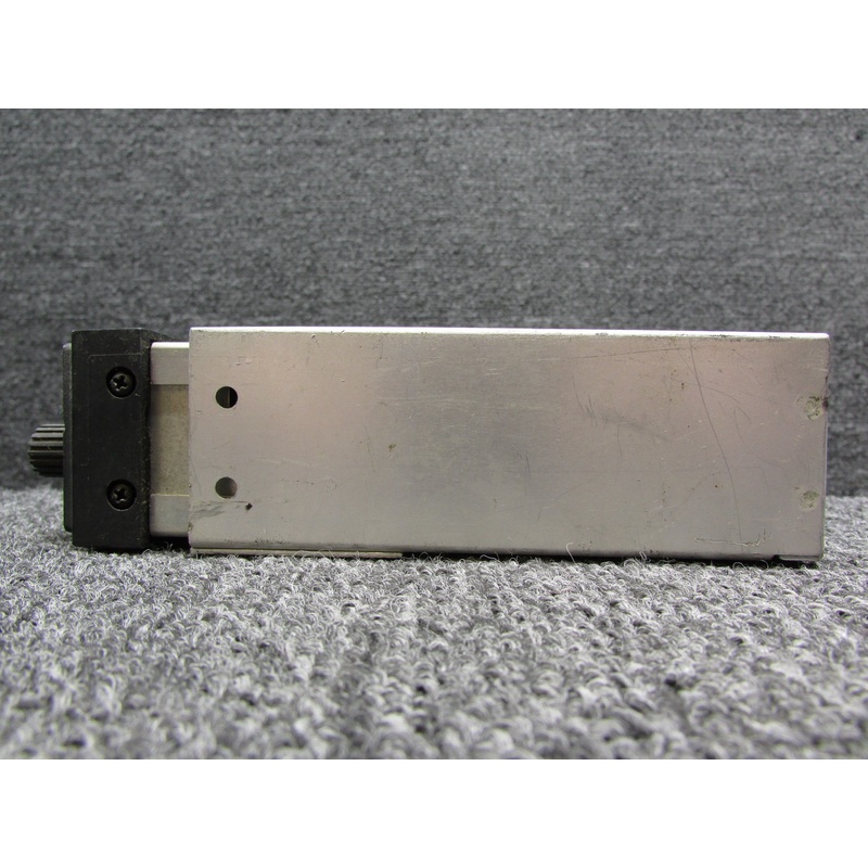 071-1086-00 King Radio KFS-562 DME Frequency Selector with Tray