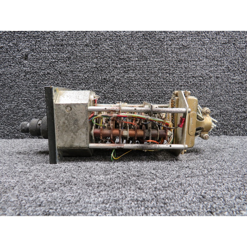 071-1033-02 King Radio KFS-585 ADF Control (Worn Face and Broken Face Mount)