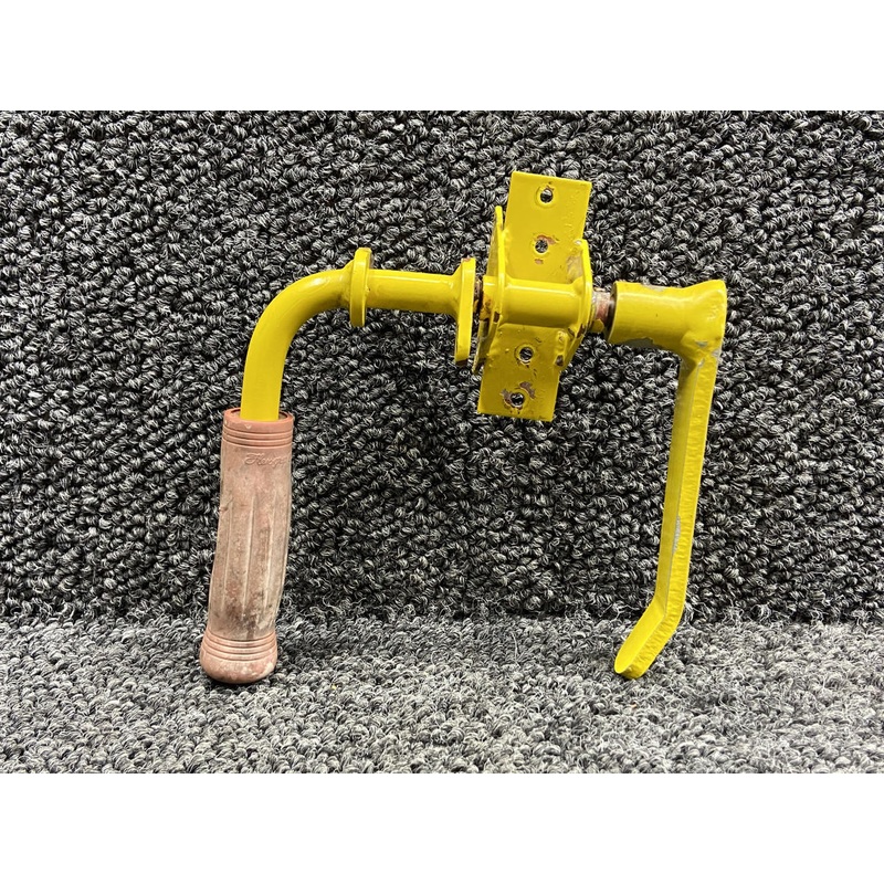 10209-2, 10264-2 Air Tractor AT-401 Upper Cabin Door Latch Assembly RH