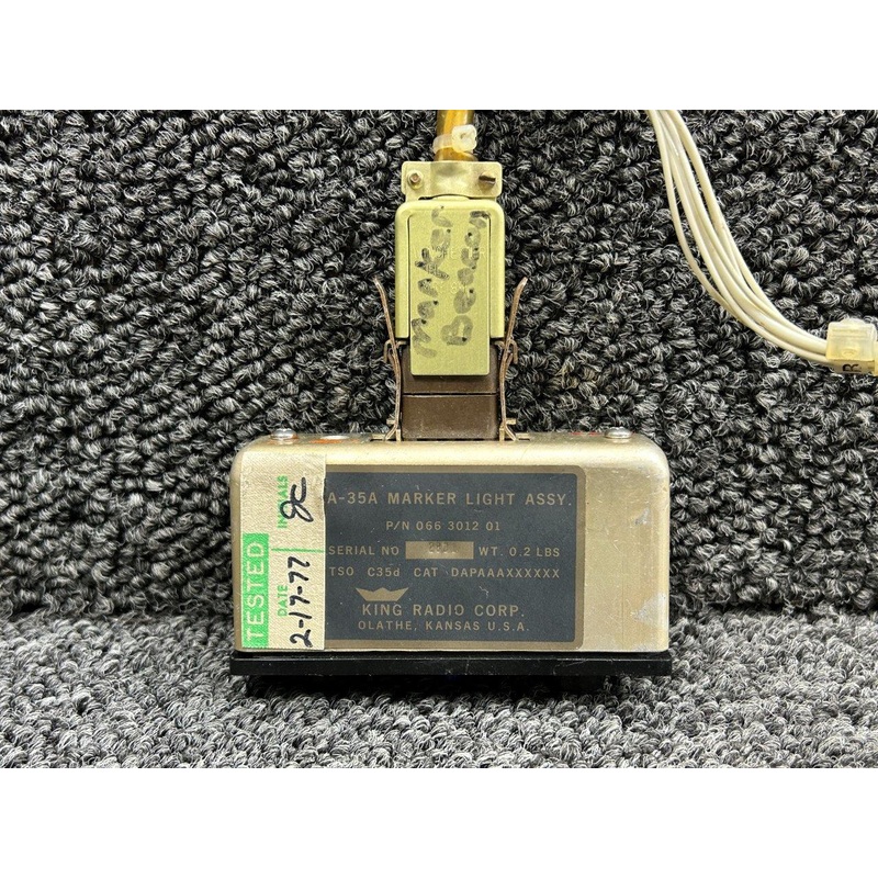 066-3012-01 King Radio KA-35A Marker Light Unit Assembly with Connector
