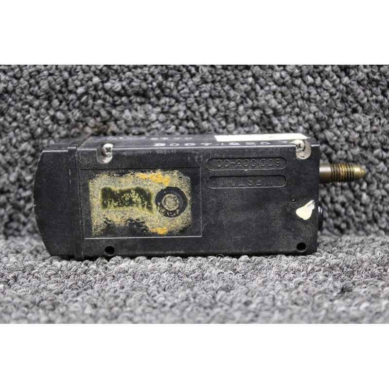 1U078-101-2 Edo-Aire Oil Pressure and Temperature Indicator