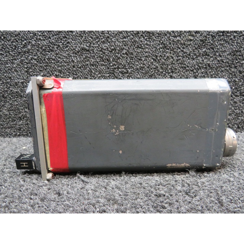 522-3206-004 Collins 329B-7A Flight Director Indicator (Volts: 26) (Missing Knob)