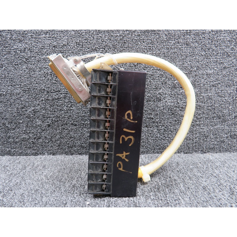 65-0890-17 Grimes Annunciator Panel Indicator (Volts: 28)