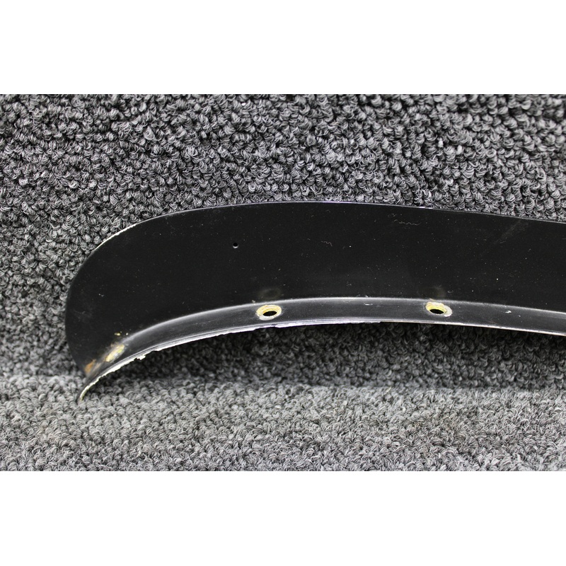 000-170031-2 Beechcraft A36 Wing Tip Glareshield RH