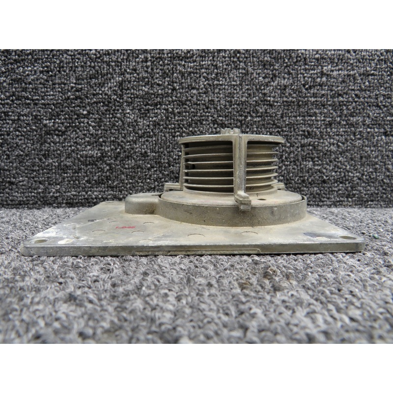 065-0030-27 King Radio KM-275 Servo Mount