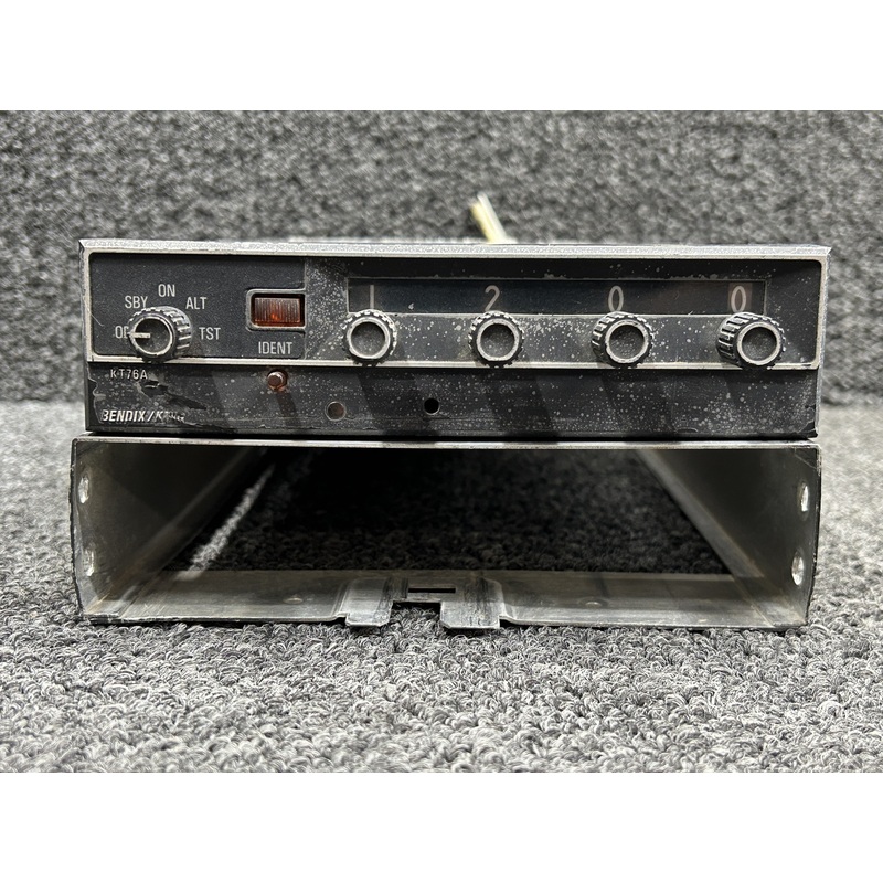 066-1062-00 Bendix King KT-76A ATC Transponder Radio w Mods and Tray (14V, Core)