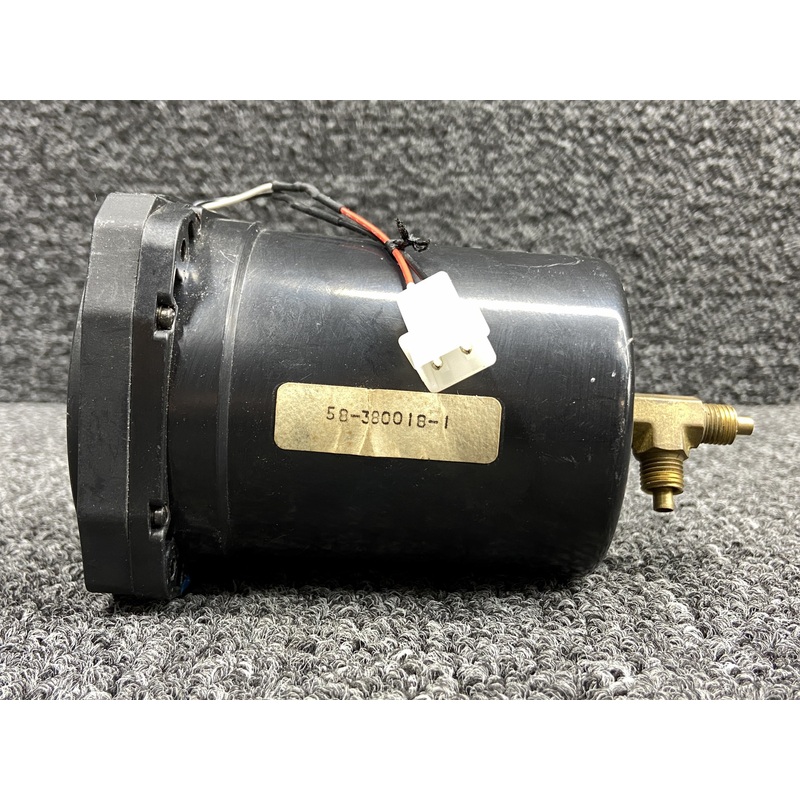 7040 United Instruments Vertical Speed Indicator (Code: C.18, Lighted)
