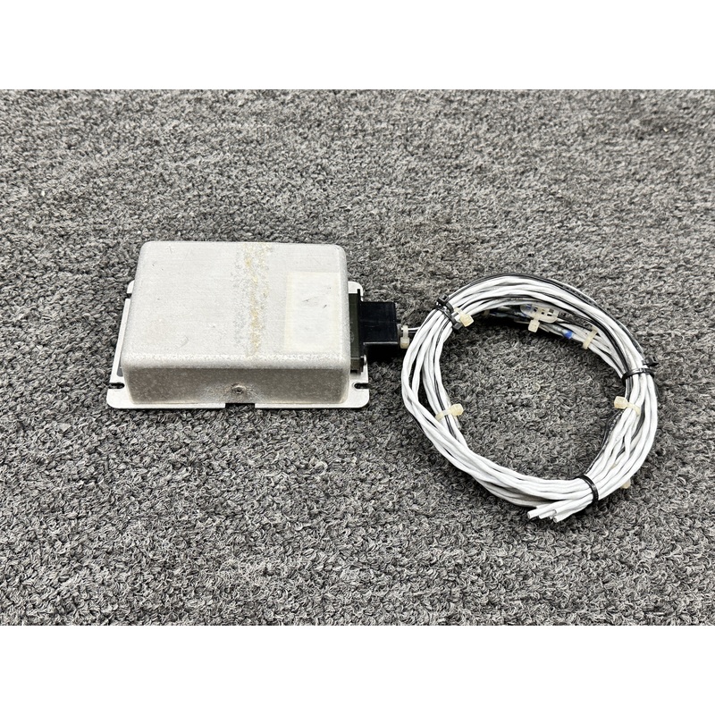 071-1055-00 King Radio KA-52 Autopilot adapter Assembly