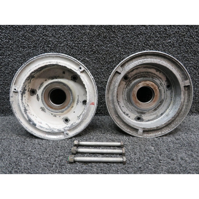40-86 Cleveland Main Wheel Assembly (Size: 6.00-6) (Holes Worn, Corrosion)