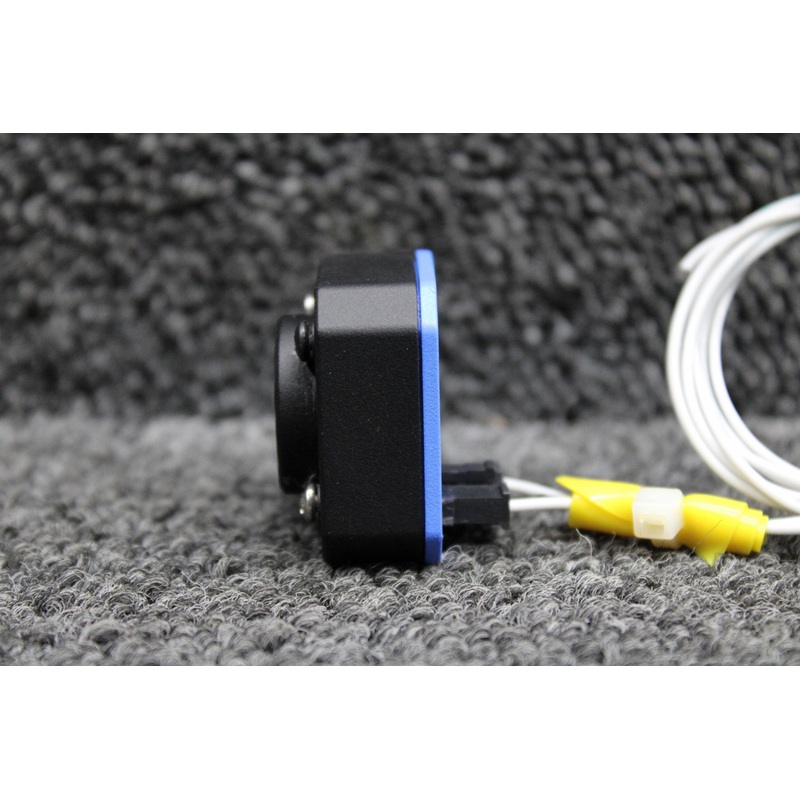 011-04937-00 Garmin GSB-15 Dual USB Charger (14, 28V)
