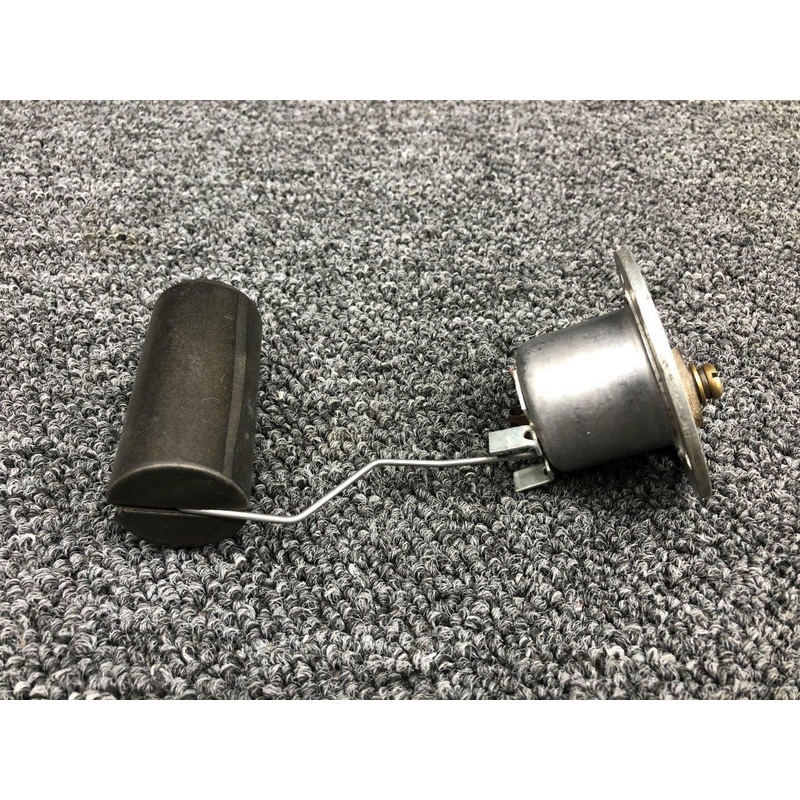 0726110-1 Cessna 210D Stewart Warner Transmitter Fuel Level (Volts: 28) CORE