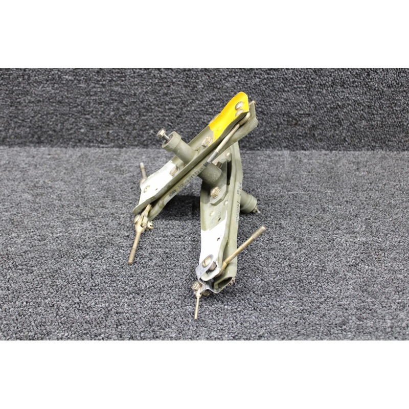 300-524112-1 Rockwell 700 Aileron Bellcrank Assembly