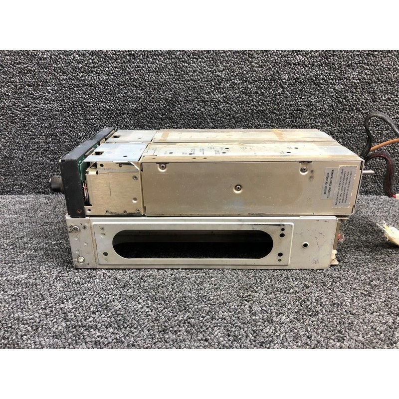 622-2078-001 / 622-2080-011 Collins Communication / Navigation Radio W/ Tray